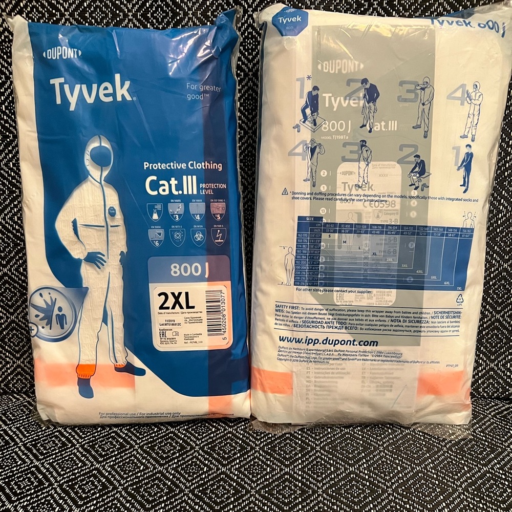 2XL Protective Clothing by Dupont Tyvek / Protection Level: CAT 3.
